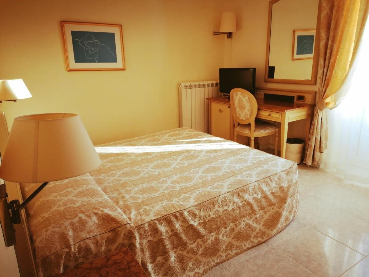Ena Hotel Arenzano Bagian luar foto