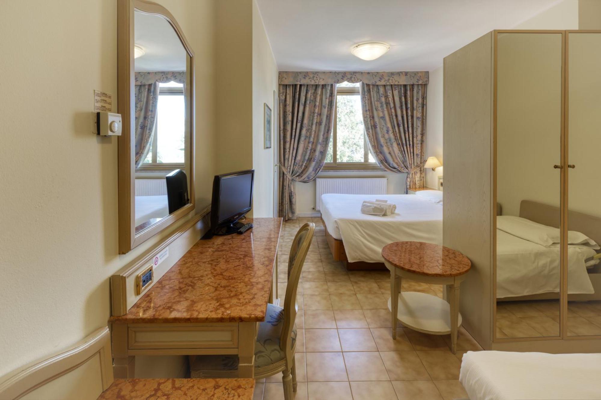 Ena Hotel Arenzano Bagian luar foto