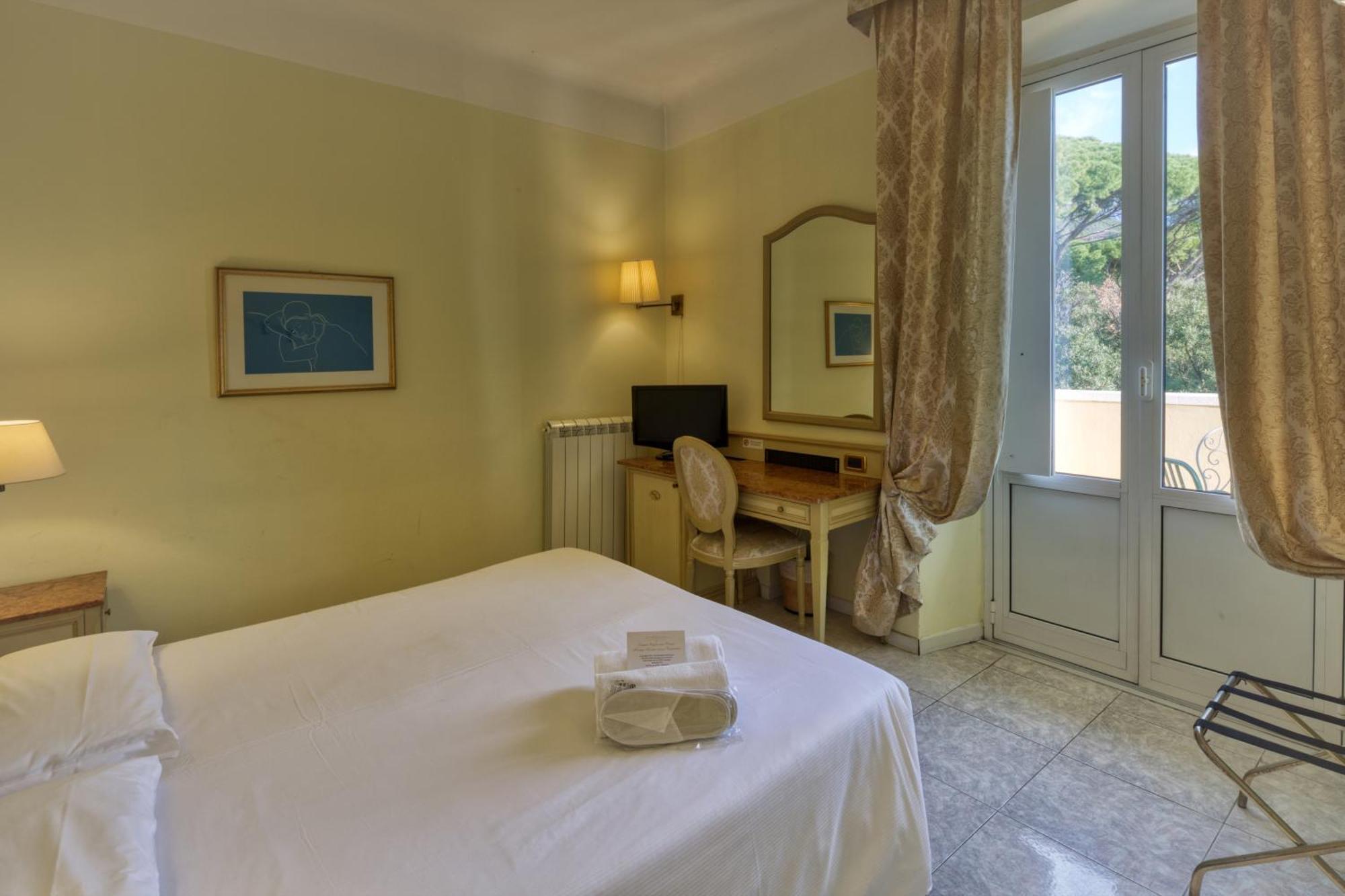 Ena Hotel Arenzano Bagian luar foto