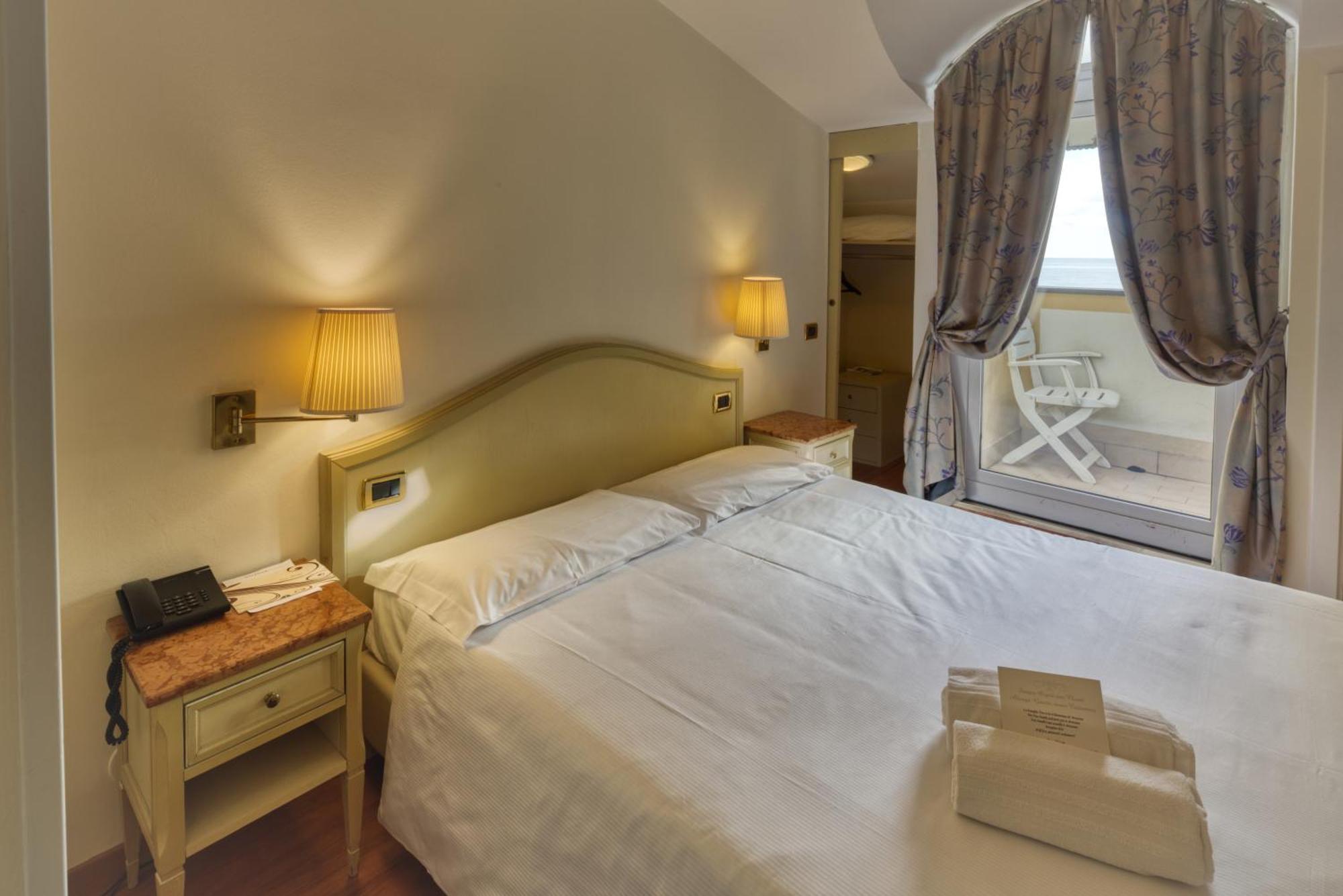 Ena Hotel Arenzano Bagian luar foto